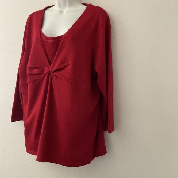 VINTAGE  RED SHIMMER TOP PLUS LIKE NEW - Picture 2 of 13